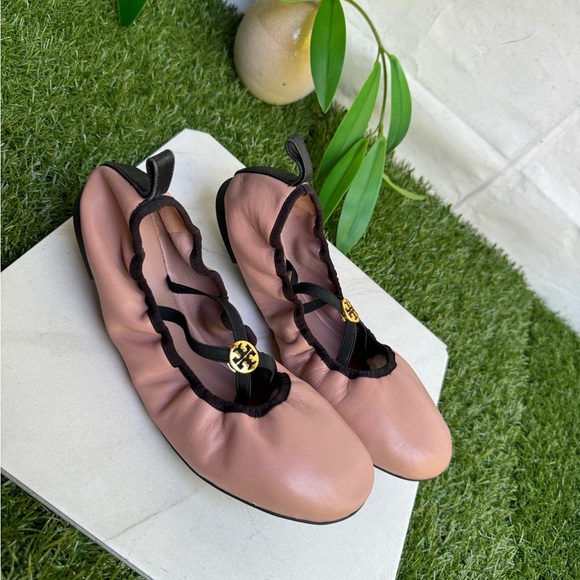 Tory Burch Woman Ballet flats
Blush Size 7.5 Soft Leather - Picture 3 of 13